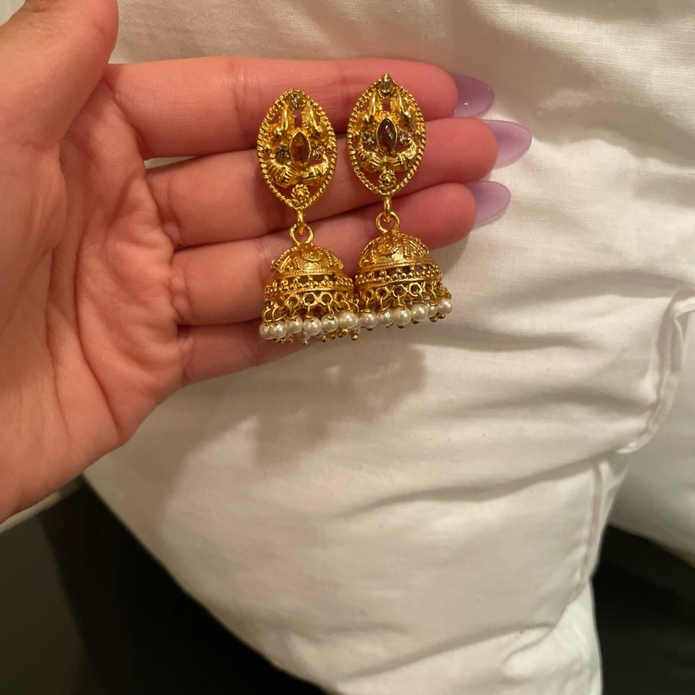 DETAILED golden earrings